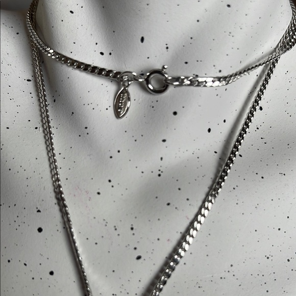 Avon Silver Necklace with Minimalist Pendant - Picture 3 of 4